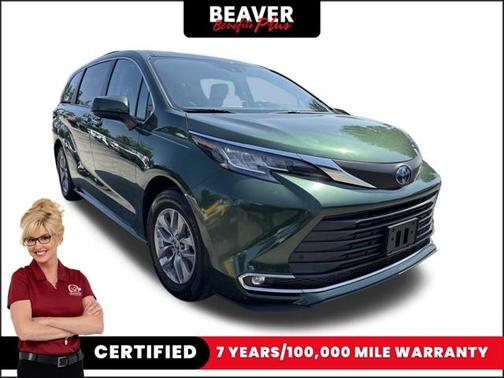 2022 Toyota Sienna XLE 7 Passenger