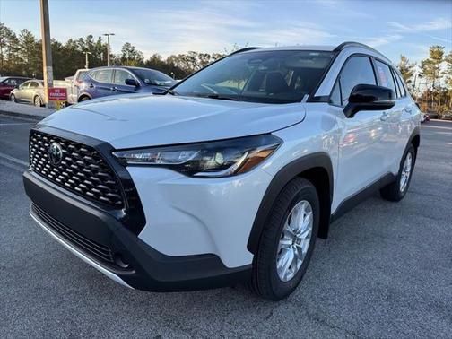 2025 Toyota Corolla Cross LE