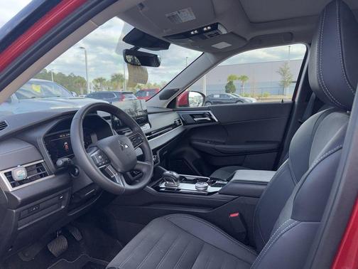 2025 Mitsubishi Outlander SE 2.5 2WD