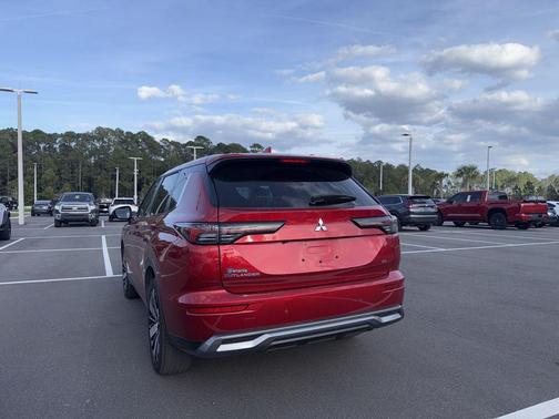 2025 Mitsubishi Outlander SE 2.5 2WD