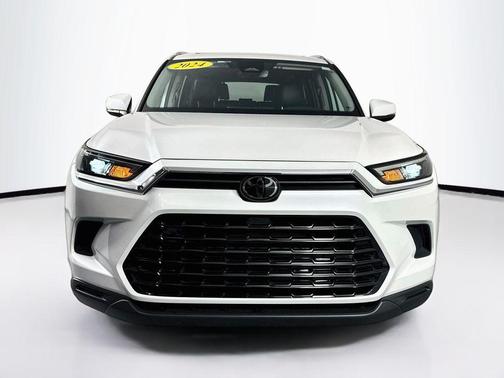 Wind Chill Pearl 2024 Toyota Grand Highlander XLE