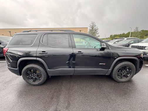 2021 GMC Acadia AWD AT4