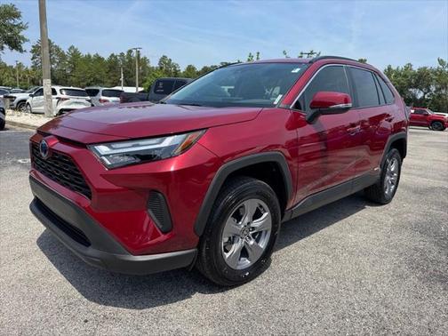 2022 Toyota RAV4 Hybrid XLE