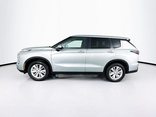 Alloy Silver Metallic 2025 Mitsubishi Outlander ES 2.5 S-AWC