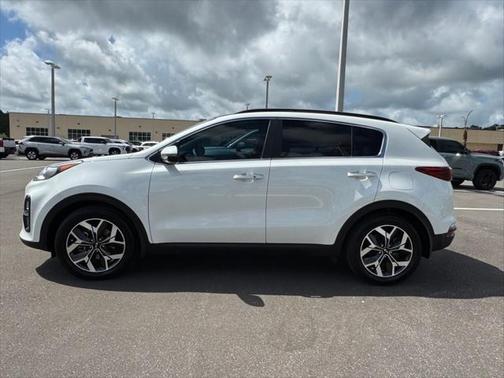 2022 Kia Sportage EX