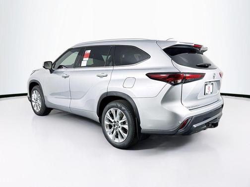 2025 Toyota Highlander Limited