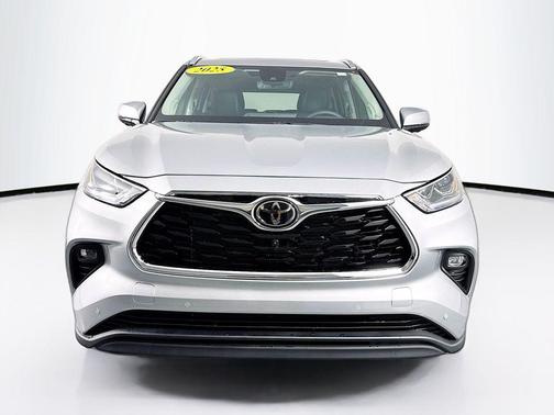 2025 Toyota Highlander Limited