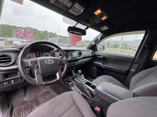 2016 Toyota Tacoma SR5