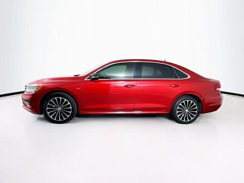 2022 Volkswagen Passat 2.0T Limited Edition