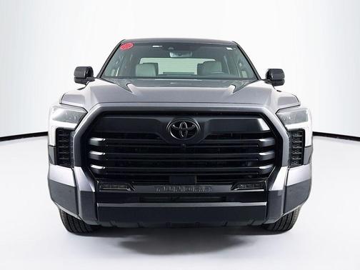 2026 Toyota Tundra Hybrid Platinum