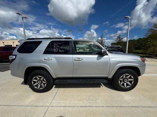2024 Toyota 4Runner TRD Off Road Premium