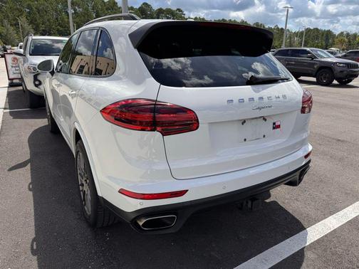 2017 Porsche Cayenne Platinum Edition
