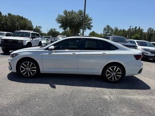 2025 Volkswagen Jetta 1.5T SE