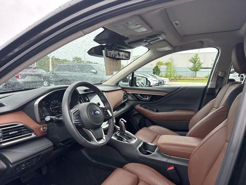 Crystal Black Silica 2025 Subaru Outback Touring XT