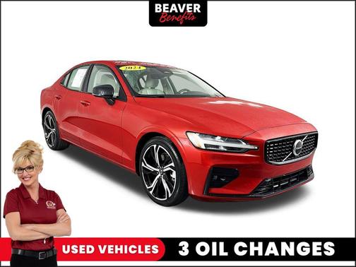 2024 Volvo S60 B5 Core Dark Theme