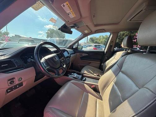 2020 Honda Pilot Touring 8-Passenger
