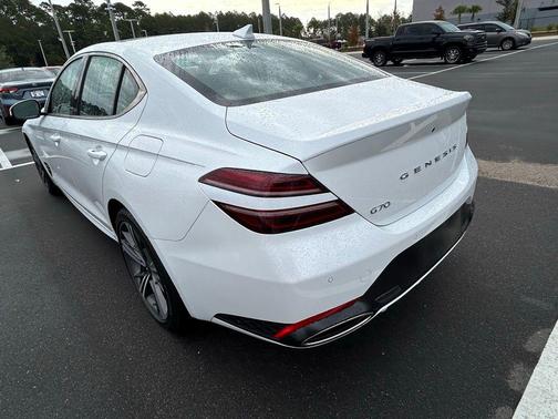 2024 Genesis G70 2.5T RWD