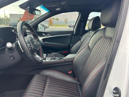 2024 Genesis G70 2.5T RWD