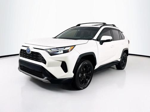 2022 Toyota RAV4 Hybrid SE