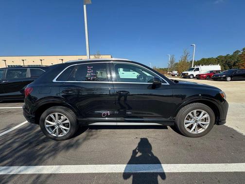 2024 Audi Q3 Premium 45 TFSI S line quattro Tiptronic