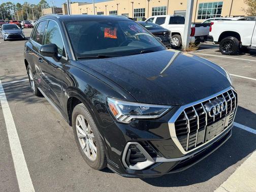 2024 Audi Q3 Premium 45 TFSI S line quattro Tiptronic