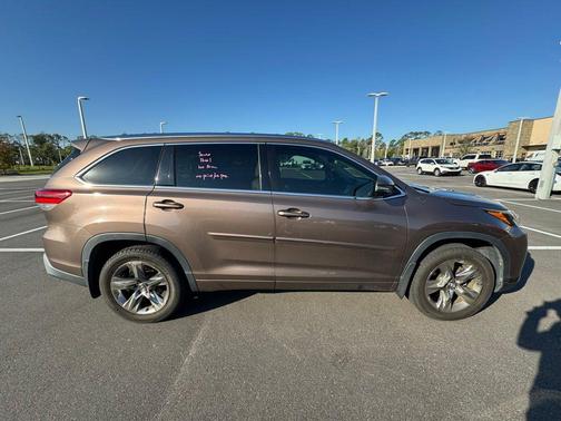 2018 Toyota Highlander Limited Platinum
