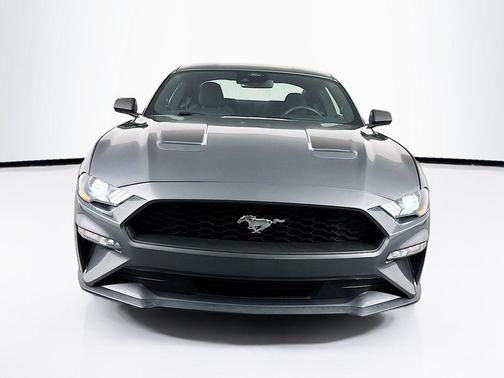 2021 Ford Mustang EcoBoost