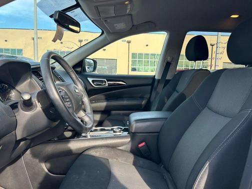 2020 Nissan Pathfinder SV 4WD