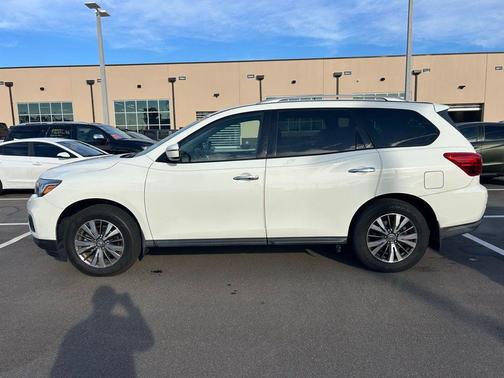 2020 Nissan Pathfinder SV 4WD