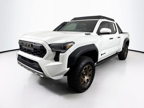 2025 Toyota Tacoma Hybrid Trailhunter