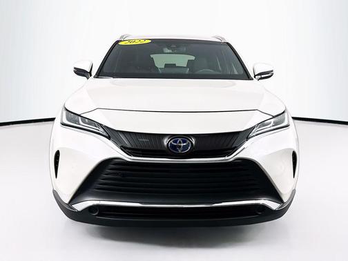 2022 Toyota Venza XLE