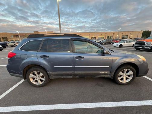 2013 Subaru Outback 2.5i Limited