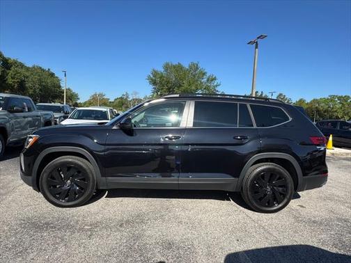 2024 Volkswagen Atlas 2.0T SE w/Technology 4MOTION