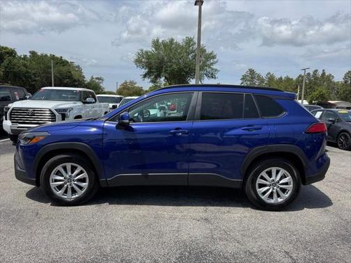 2024 Toyota Corolla Cross LE