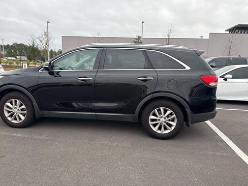 2018 Kia Sorento LX