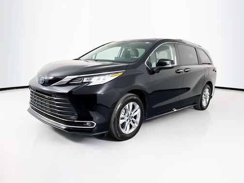 2024 Toyota Sienna Limited