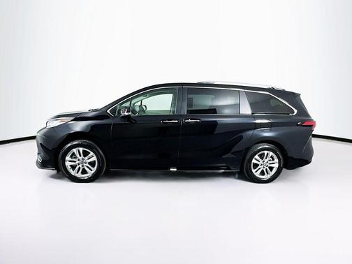 2024 Toyota Sienna Limited