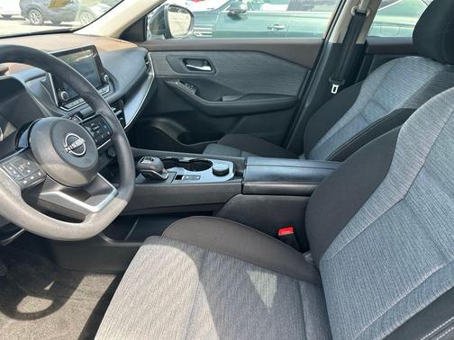 Super Black 2023 Nissan Rogue SV
