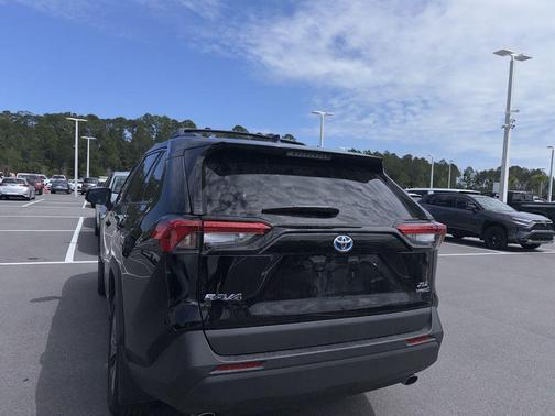 2024 Toyota RAV4 Hybrid XLE Premium