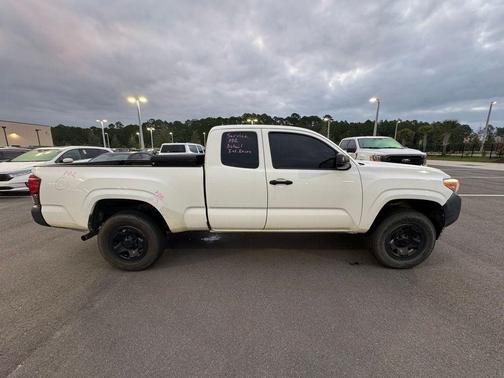 2019 Toyota Tacoma SR