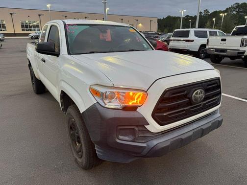 2019 Toyota Tacoma SR