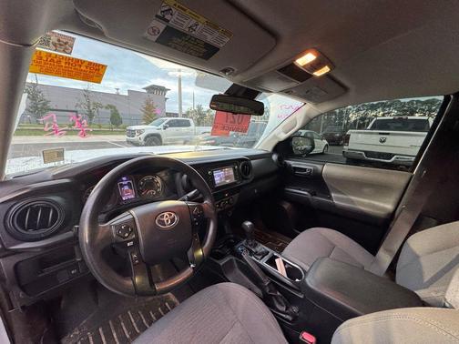 2019 Toyota Tacoma SR