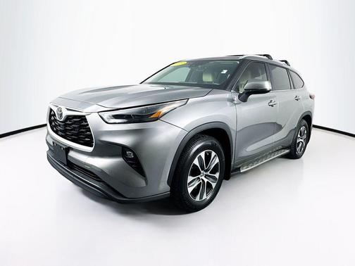 2025 Toyota Highlander XLE