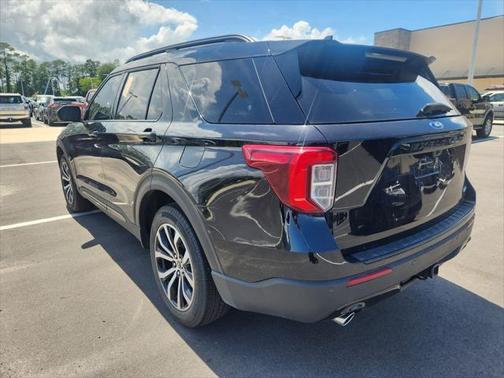 2023 Ford Explorer ST-Line