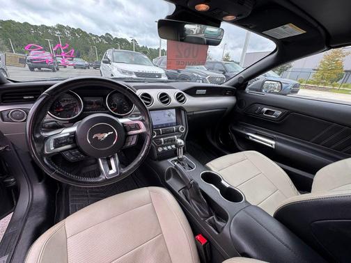 2022 Ford Mustang EcoBoost Premium