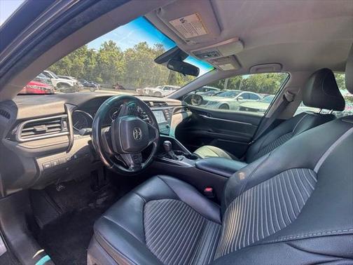2019 Toyota Camry SE