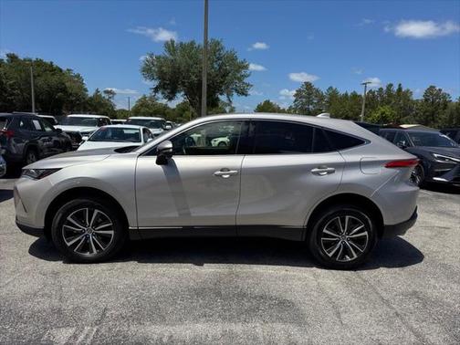 2022 Toyota Venza LE