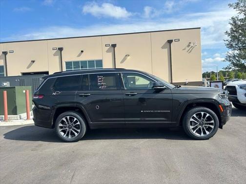 2022 Jeep Grand Cherokee L Overland