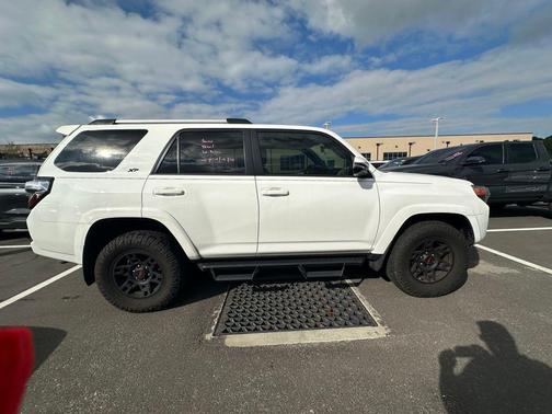 2023 Toyota 4Runner SR5 Premium