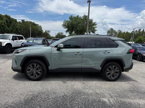 2023 Toyota RAV4 Hybrid XLE Premium